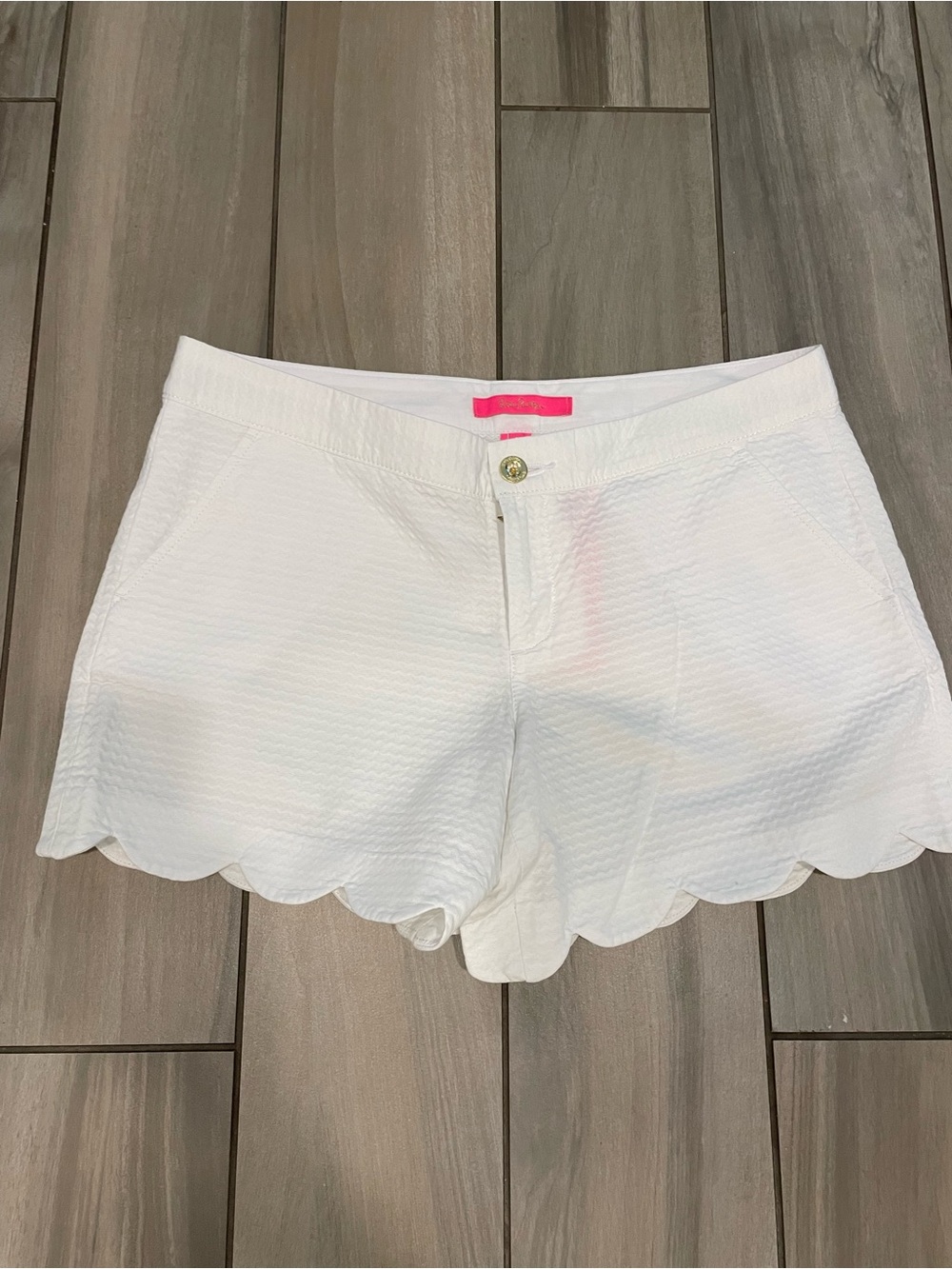 Lilly Pulitzer White Scalloped Hem High-Waist Shorts
